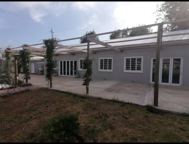 731.30M² RESTAURANT FOR SALE IN GROOTBRAKHOOGTE